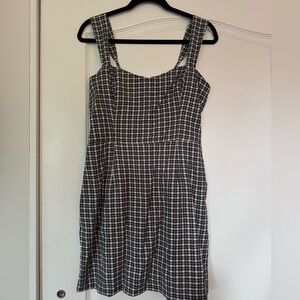 Abercrombie & Fitch Black and White Sleeveless Sundress, size medium